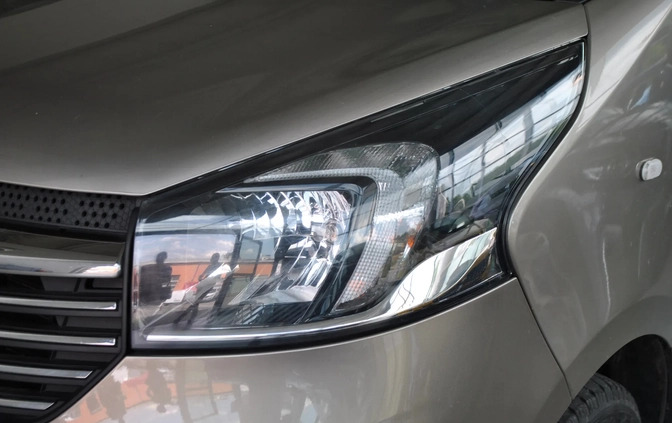 Opel Vivaro cena 104900 przebieg: 131000, rok produkcji 2017 z Sztum małe 232